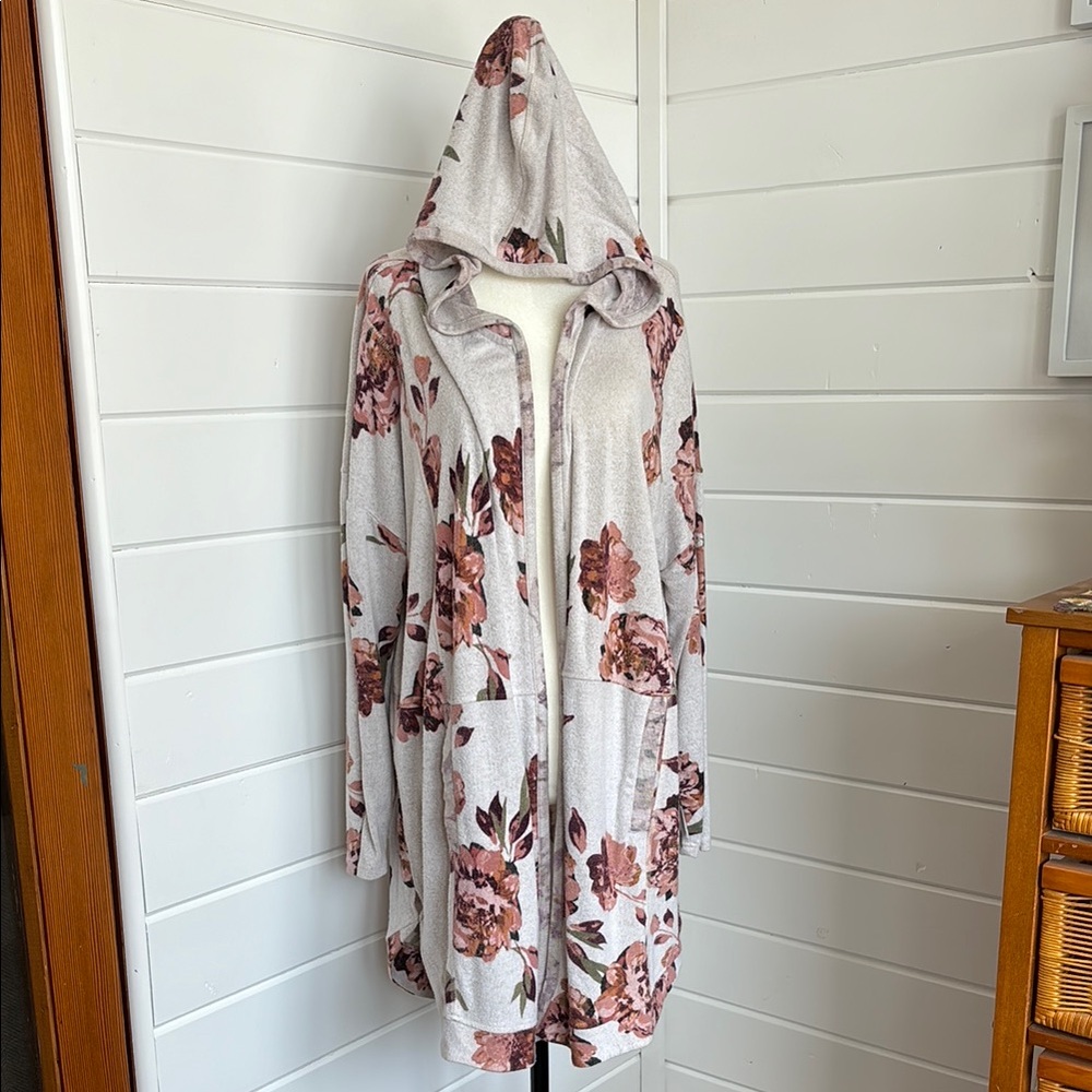 Maurice’s Hooded Floral Cardigan, good used condition, Size 1X